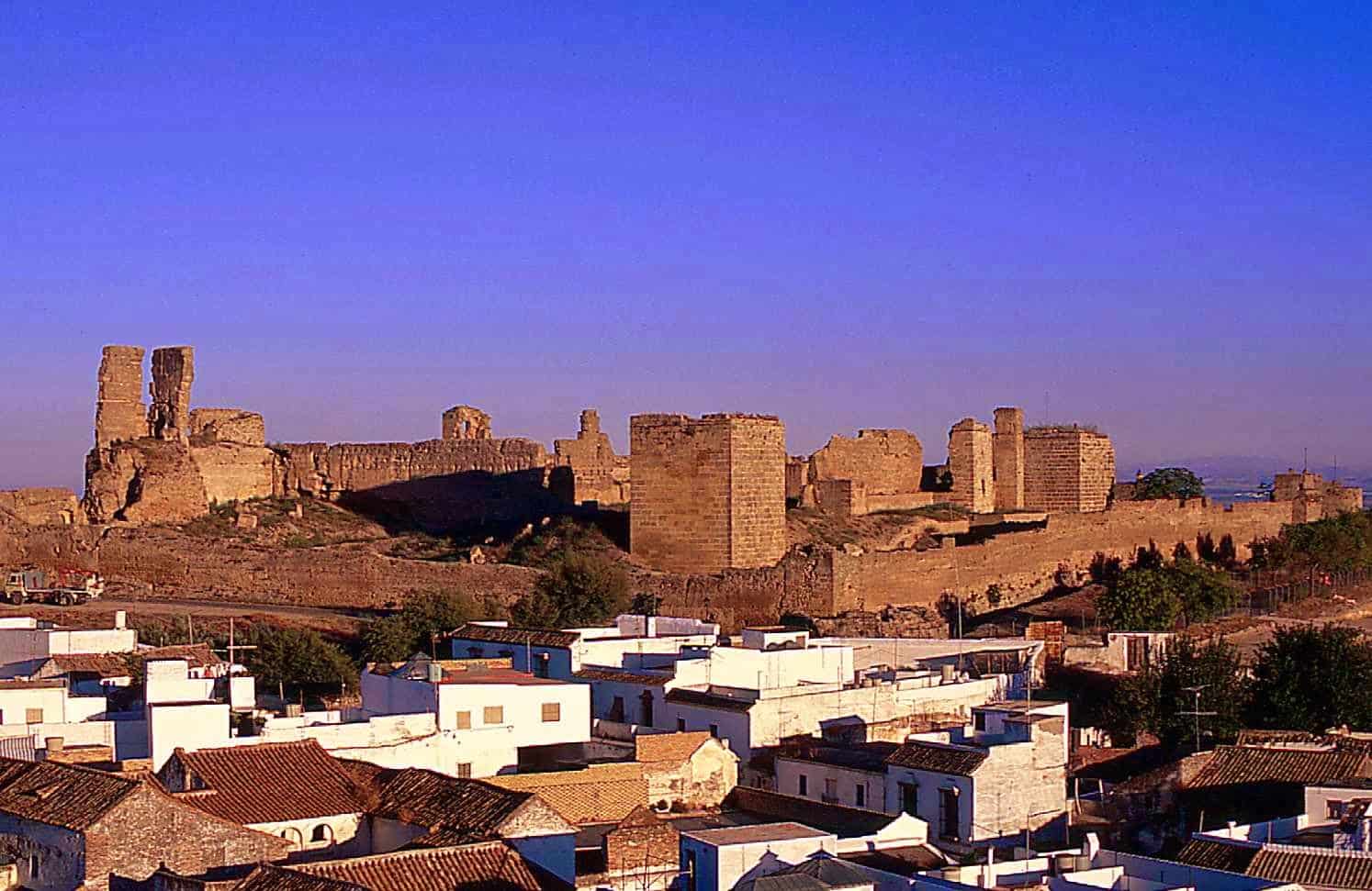 00aAlcazar de Arriba-Vista de los restos de la fortaleza desde la torre de la iglesia de Santiago