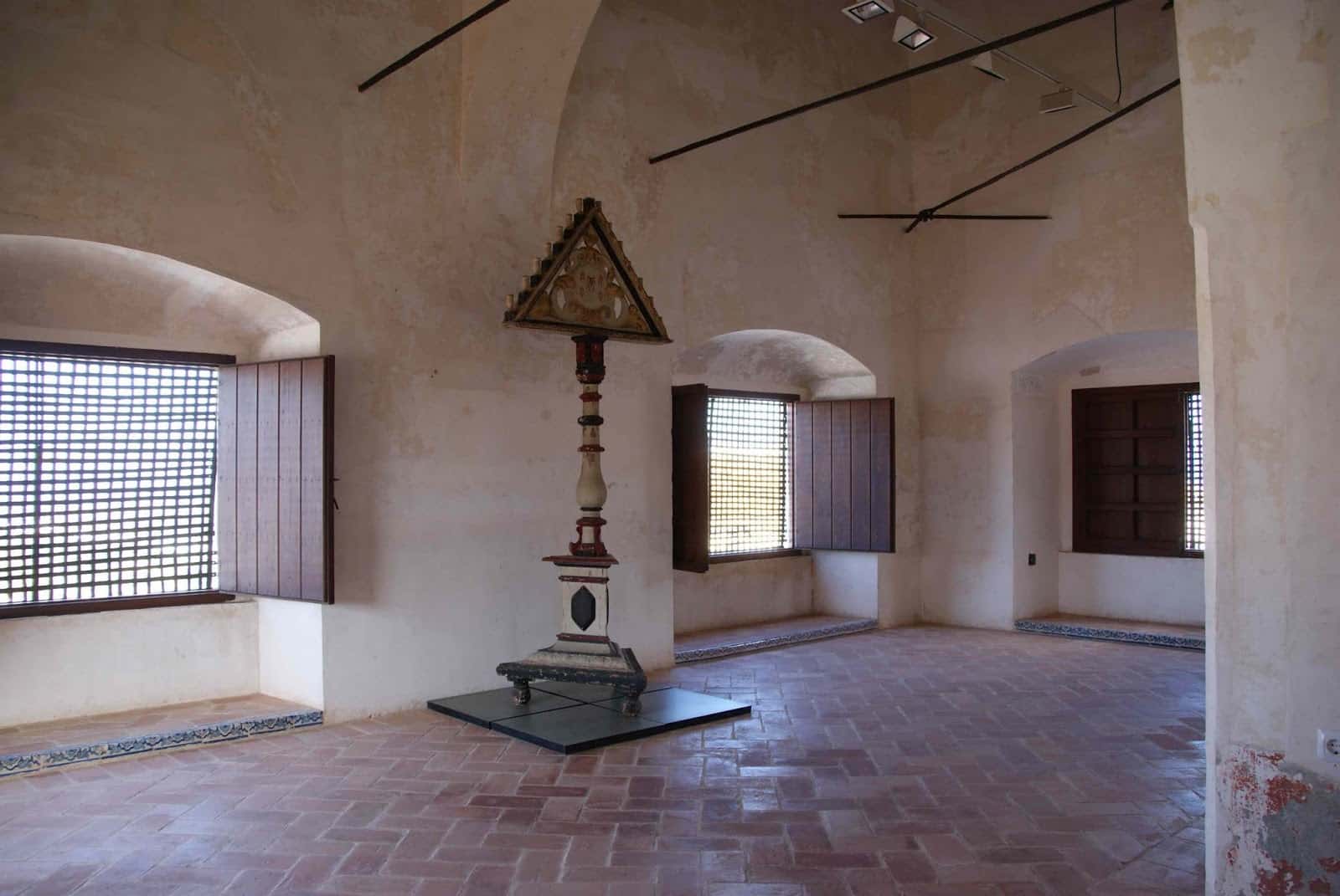 020-19Sala intermedia