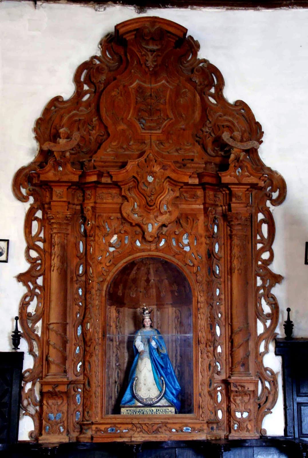 033-35Coro bajo-Altar 1 lado izquierdo