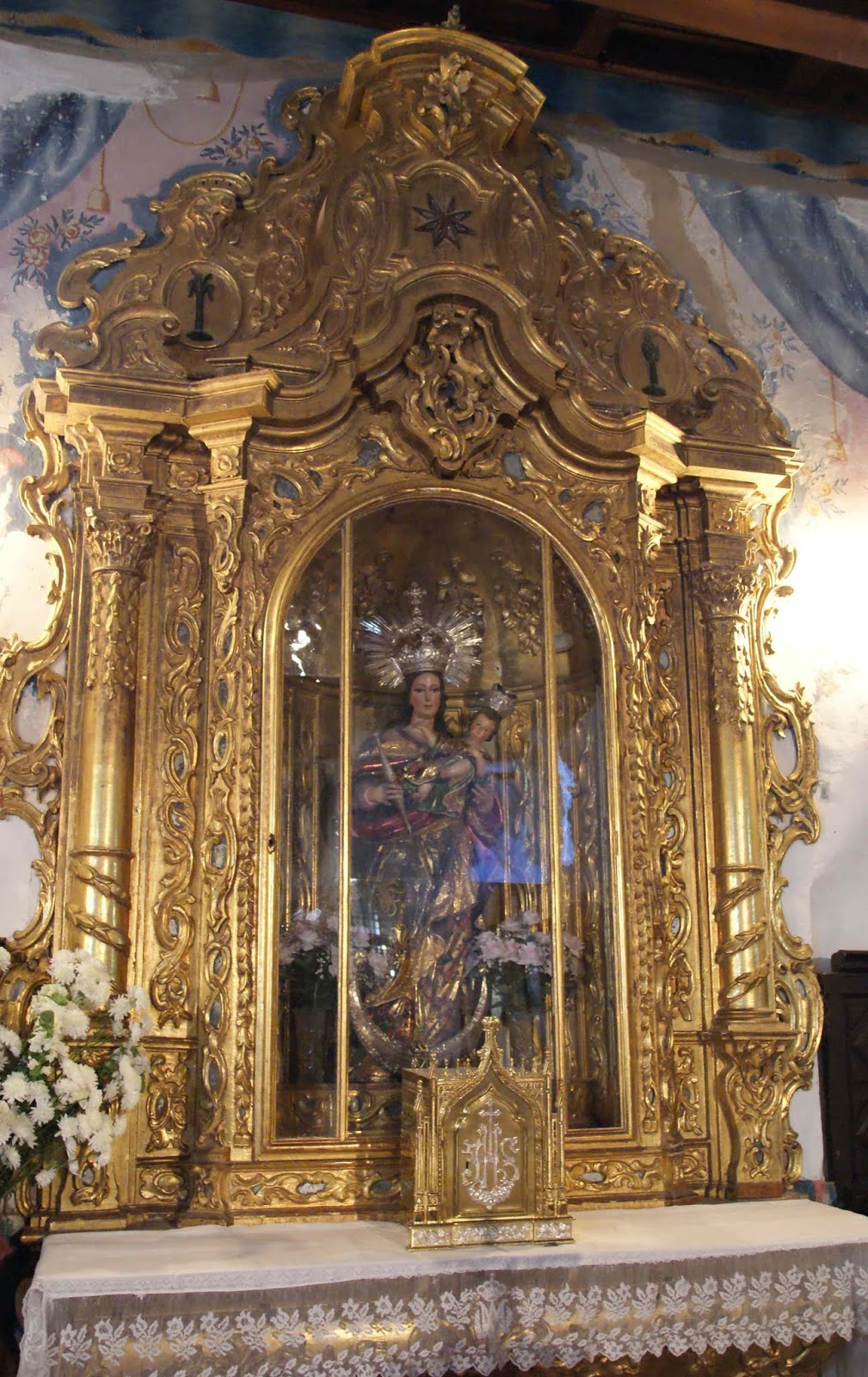 036-38Coro bajo-Altar central