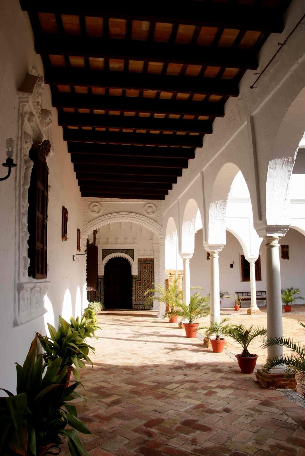 044-45Claustro-Galeria