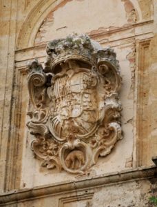 05-05Portada2-Escudo