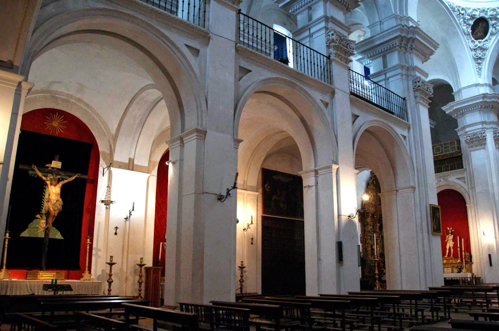 10-09Vista gral nave Evangelio