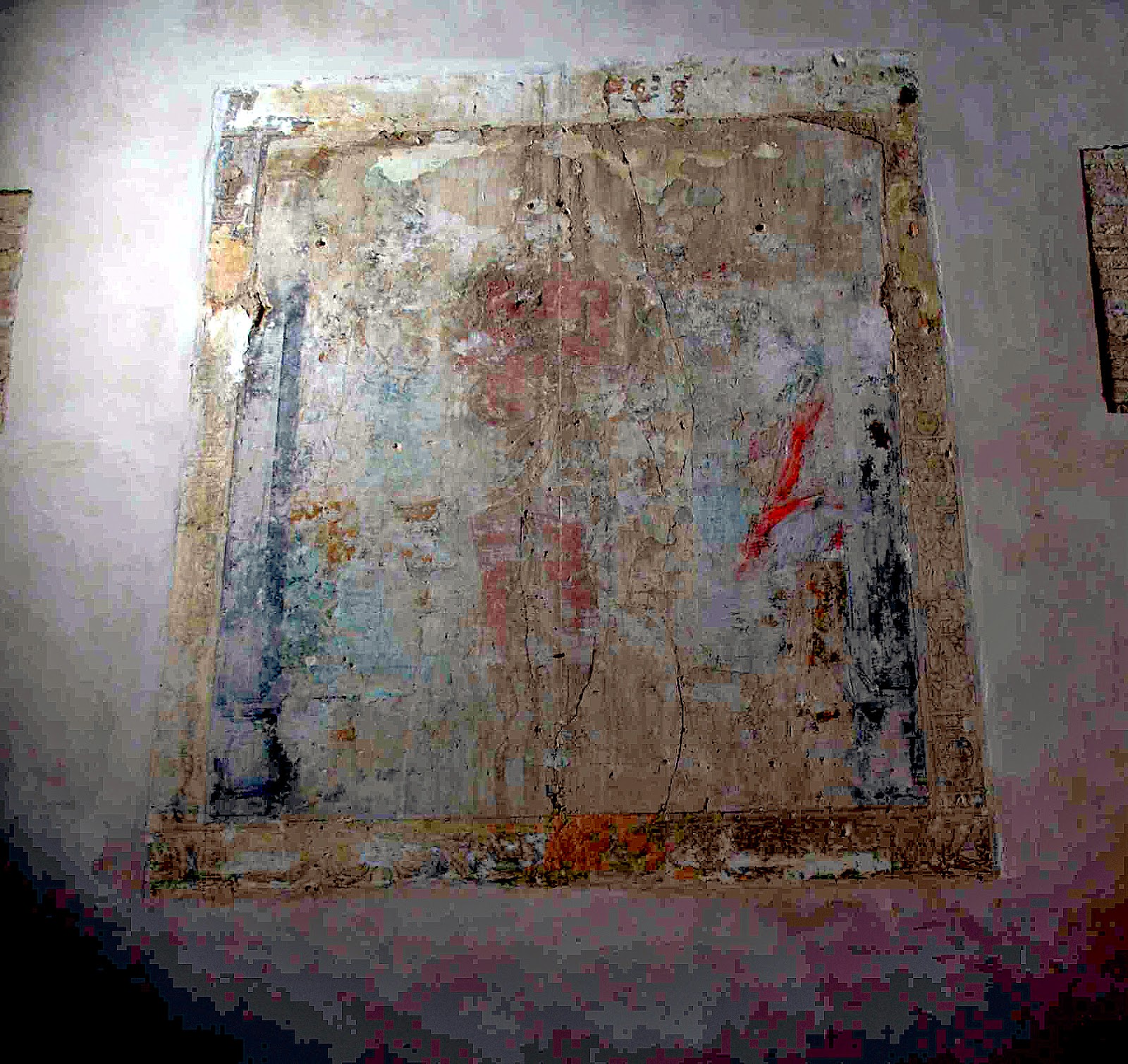 13-14Capilla Bautismal-Restos de pinturas del XVI