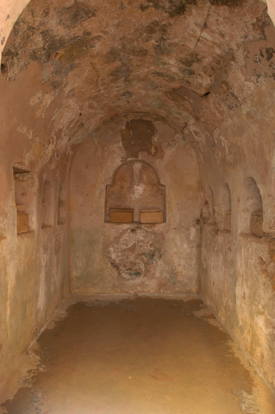 CAC_es_car_044_tumba_mausoleo_circular_lg