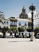 PLAZA DE SAN FERNANDO O PLAZA ARRIBA