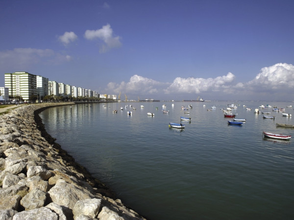 Paseo Marítimo Barriada de la Paz