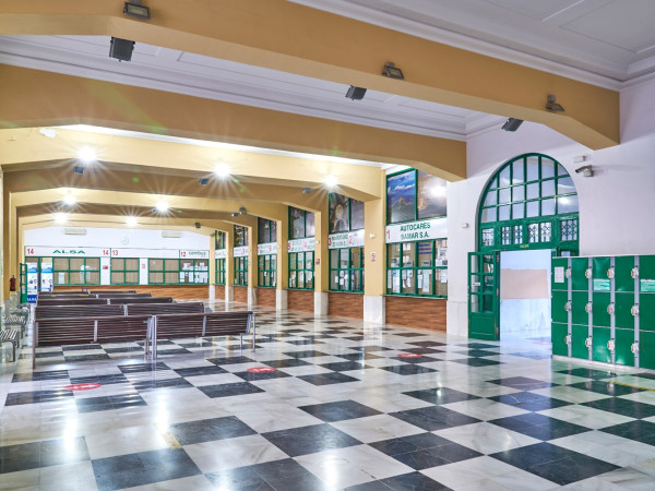 ESTACIÓN DE AUTOBUSES
