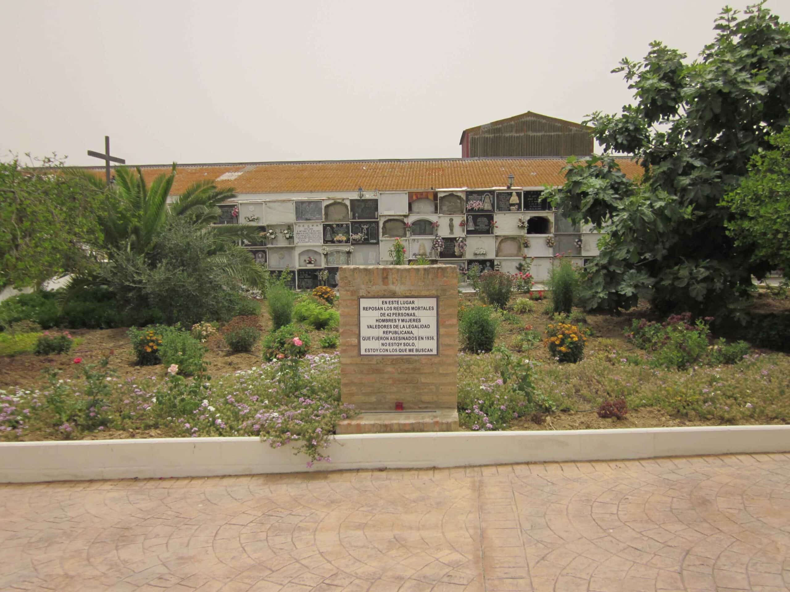 00002CEMENTERIO TRIGUEROS