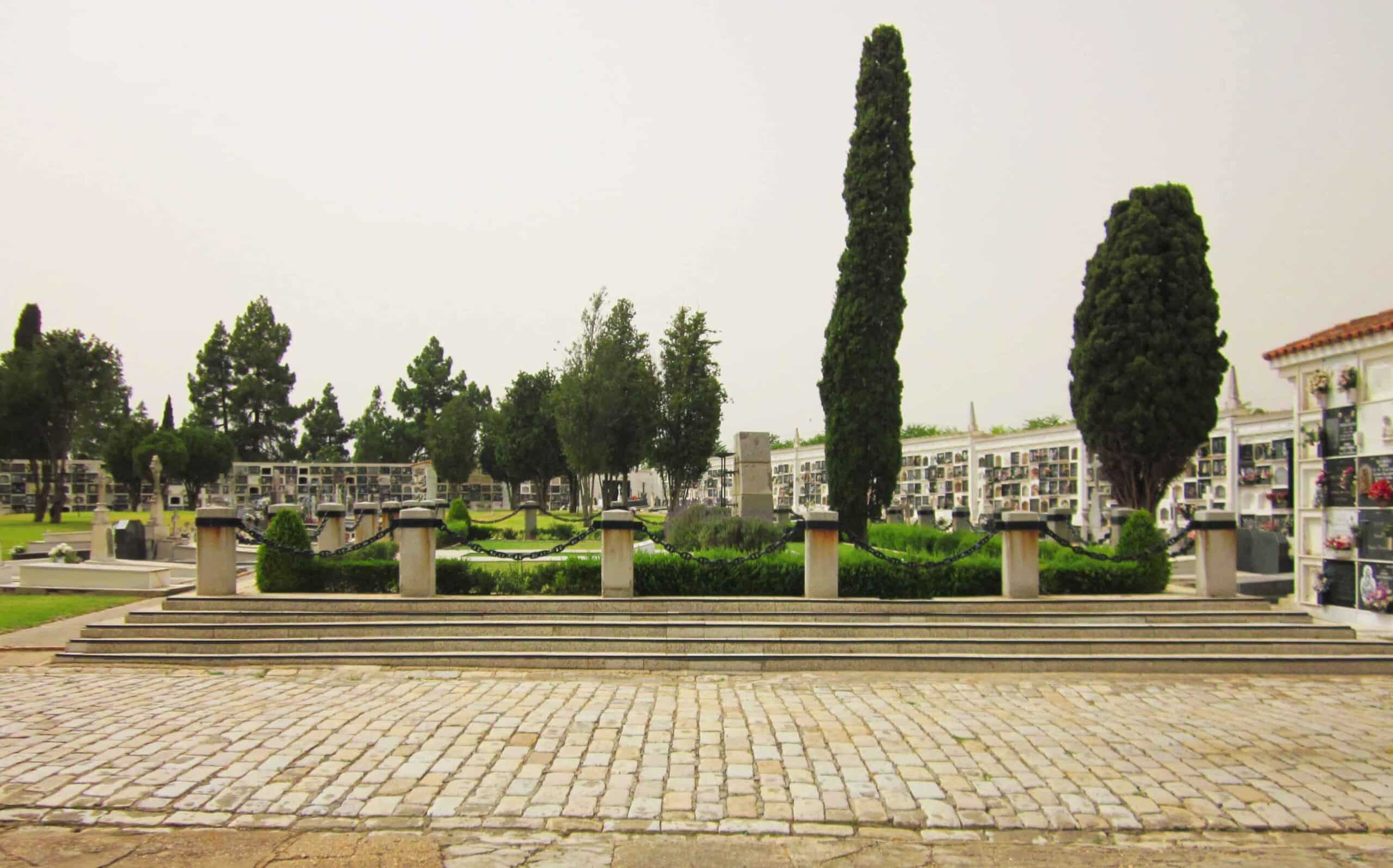 00003CEMENTERIO HUELVA