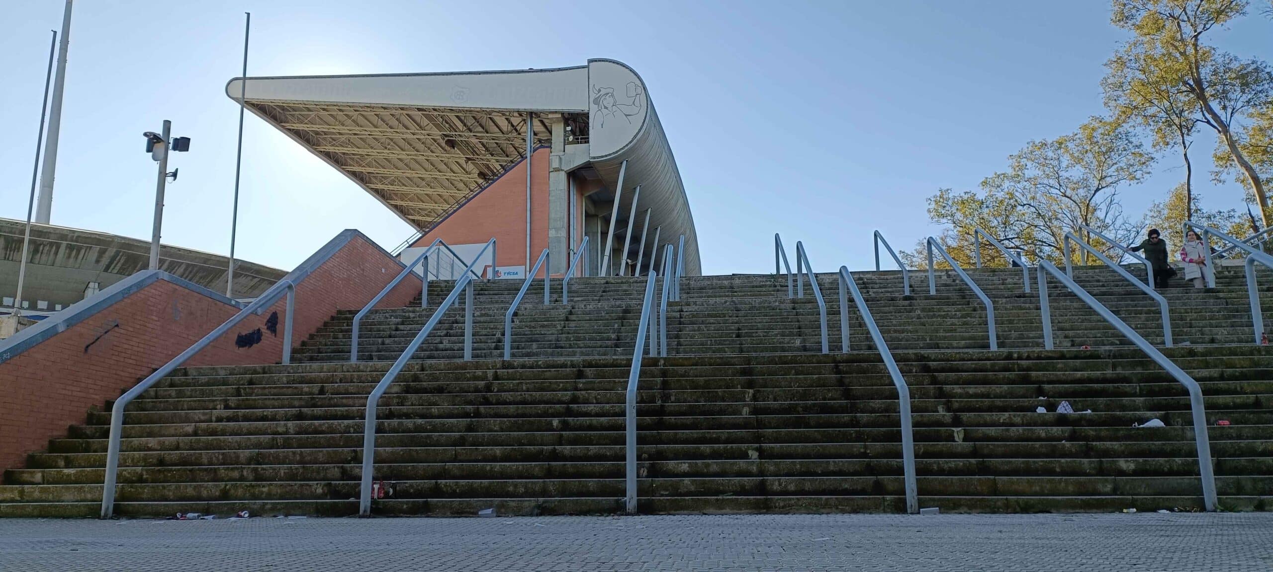 00005ESTADIO NUEVO COLOMBINO