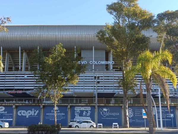ESTADIO DE FÚTBOL NUEVO COLOMBINO