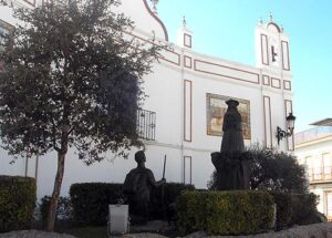 monumento cazador con la Virgen de el Rocio