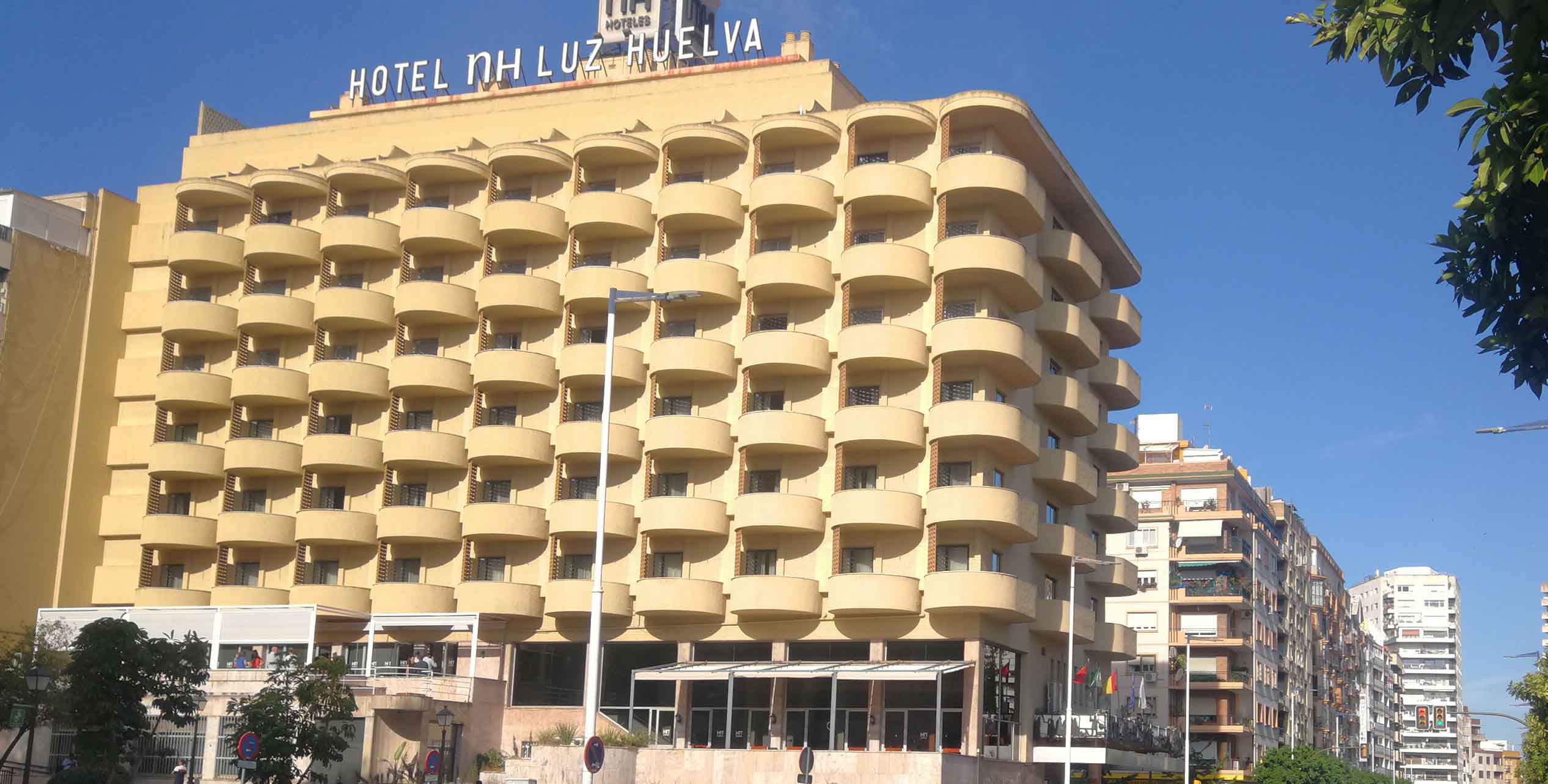 00002HOTEL LUZ