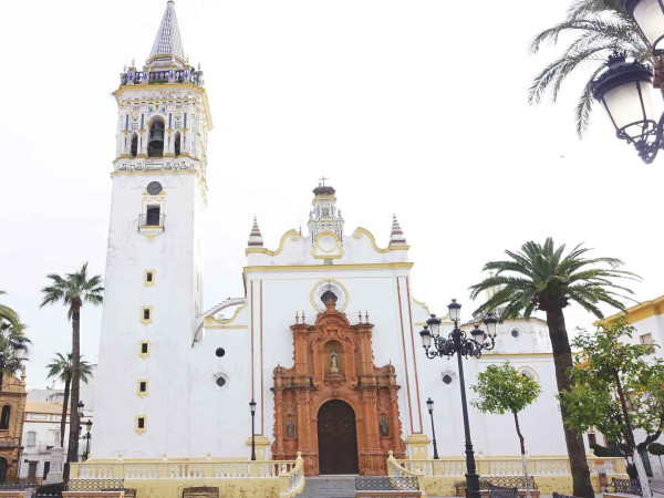 IGLESIA SAN JUAN BAUTISTA