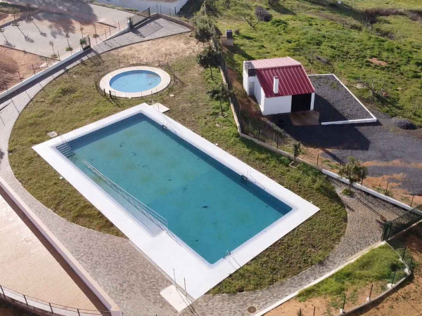 PISCINA MUNICIPAL VILLABLANCA