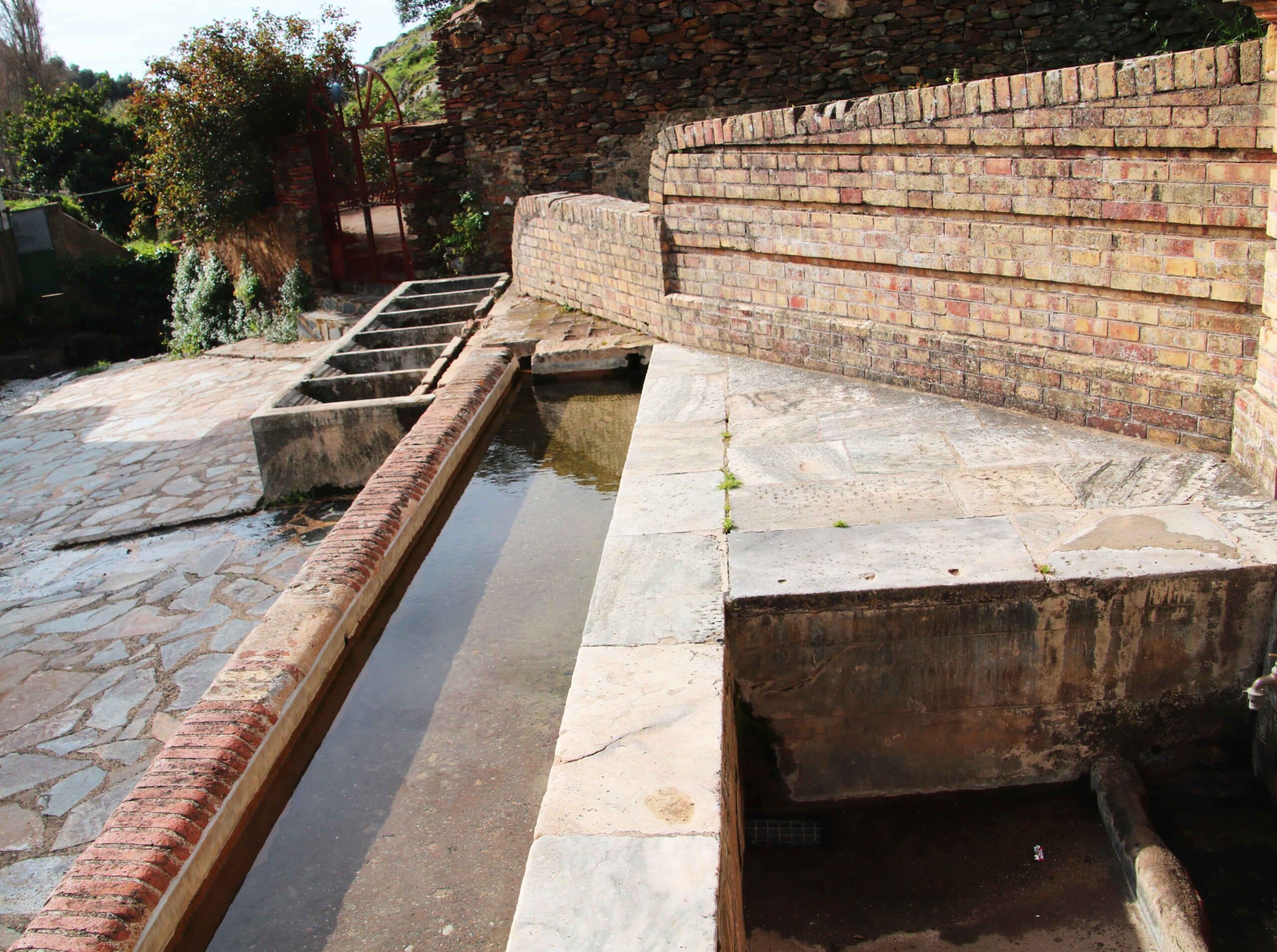 FUENTE DEL CONCEJO, LAVADEROS Y ABREVADEROS (7)
