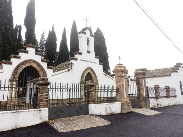 CEMENTERIO ALMONASTER LA REAL