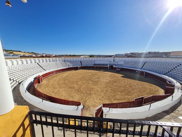 13. PLAZA DE TOROS INTERIOR