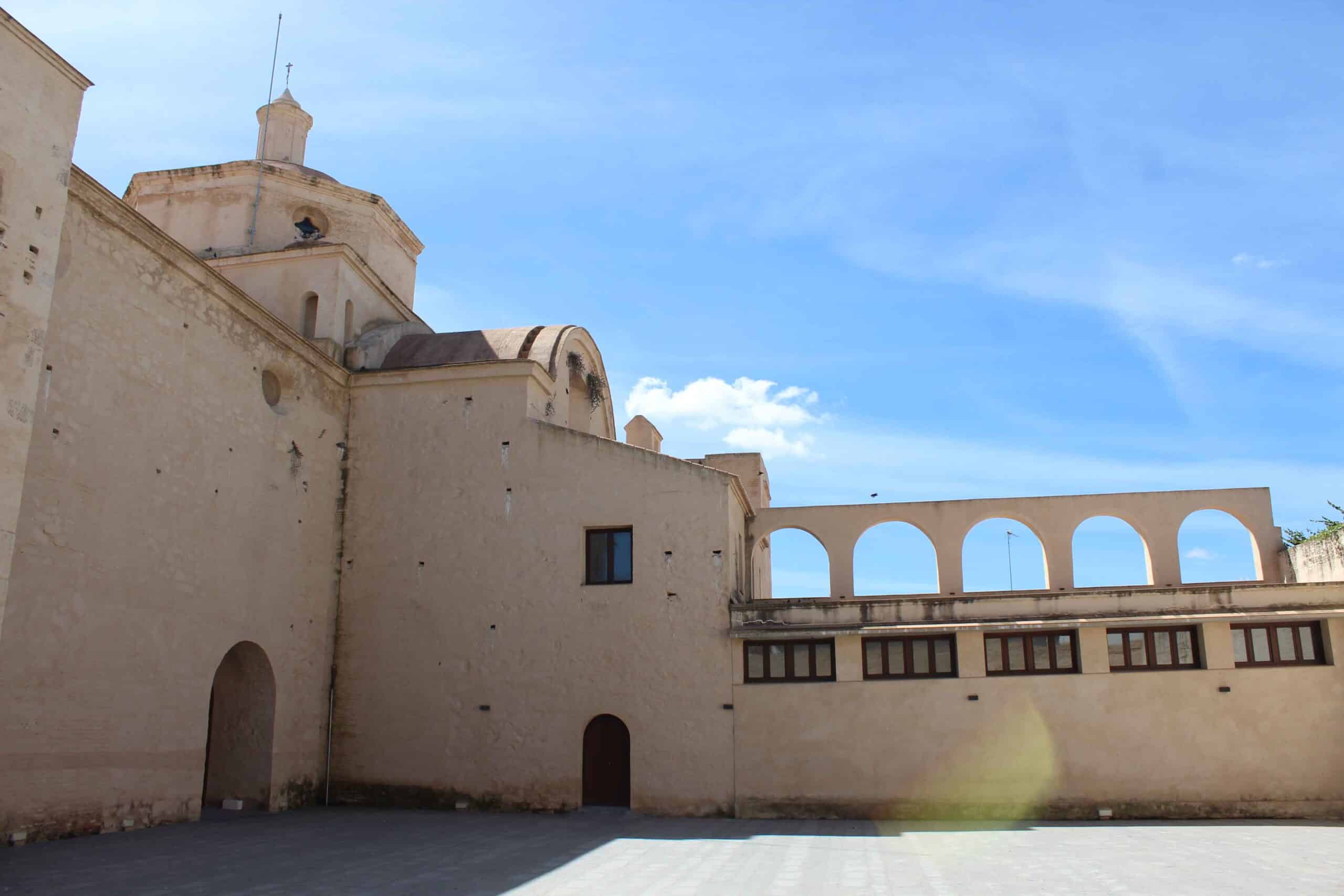 00003NTIGUO COLEGIO SANTA CATALINA