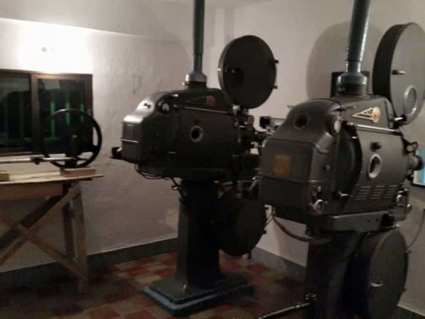 CINE AÑOS 50 (El cerro de Andévalo)