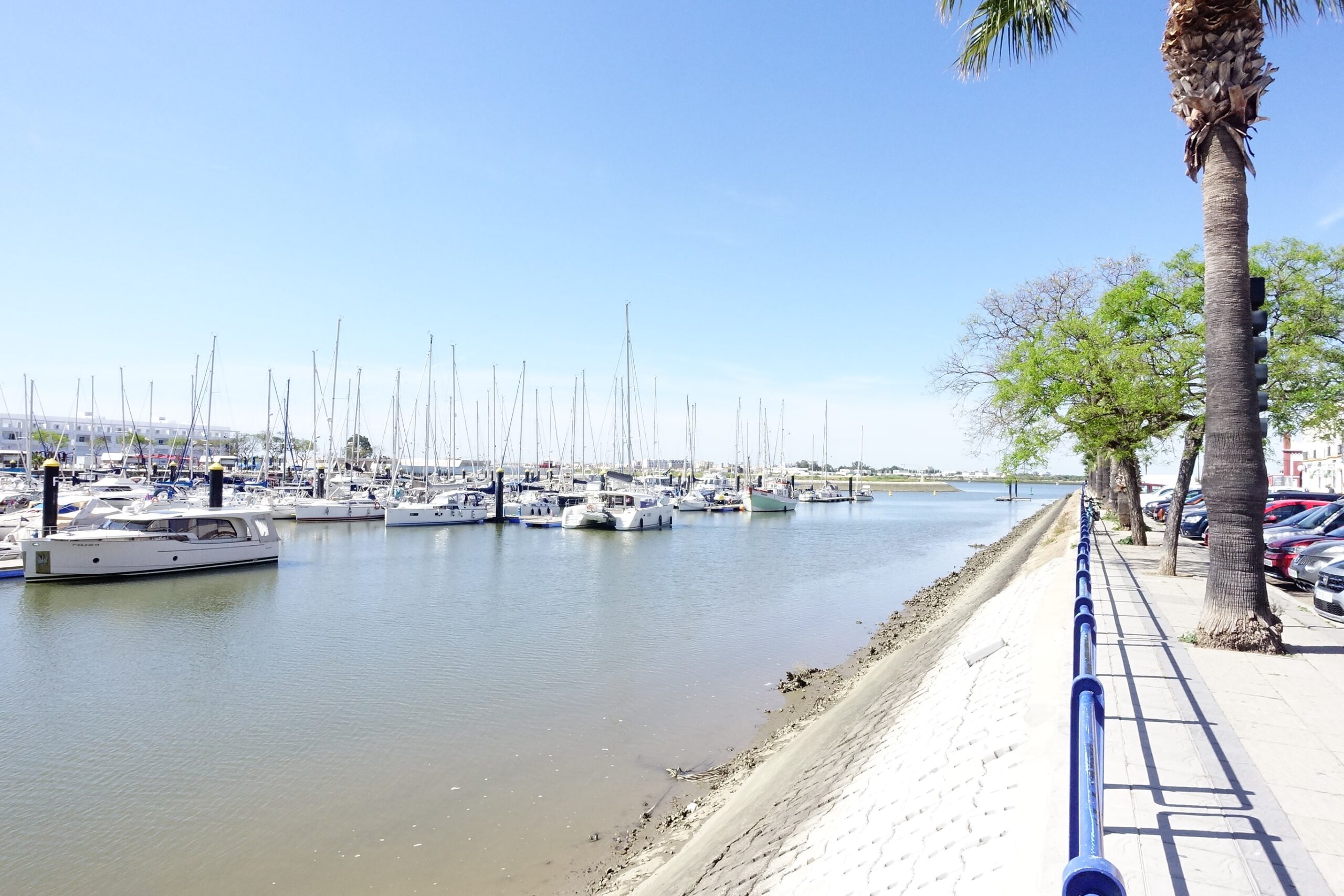 Puerto deportivo 1-min