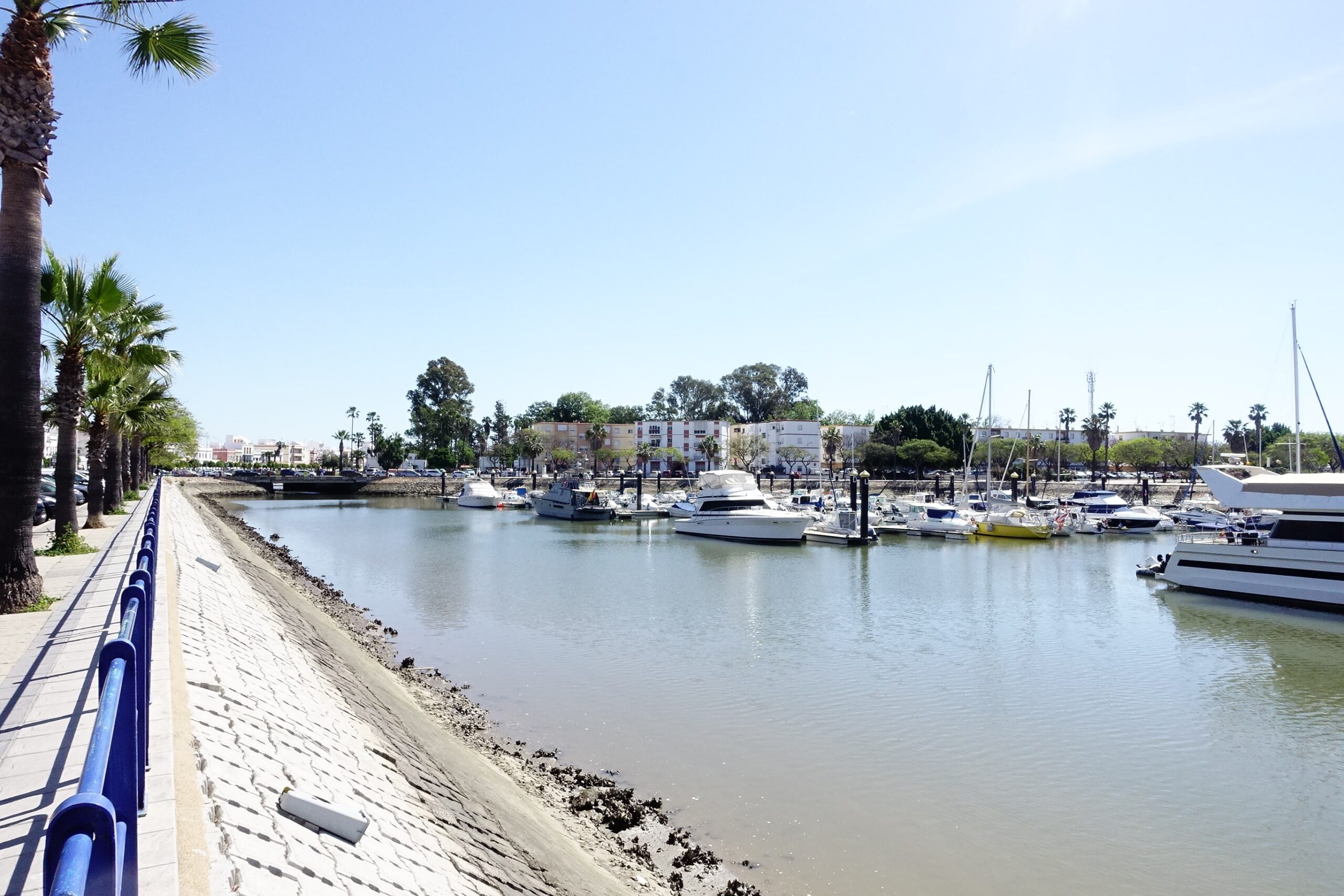 Puerto deportivo 2-min