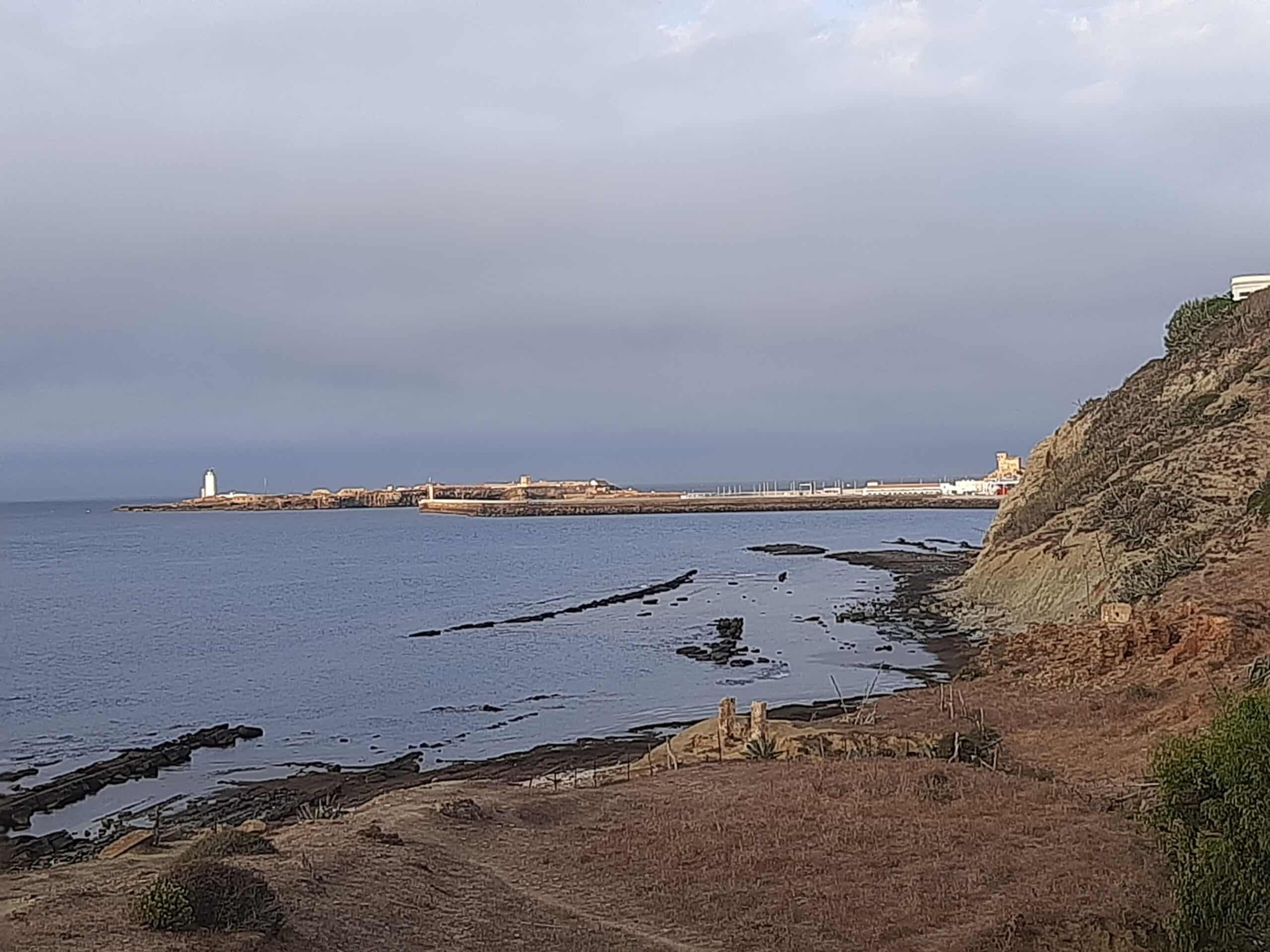COLADA DE LA COSTA PUERTO DE FONDO