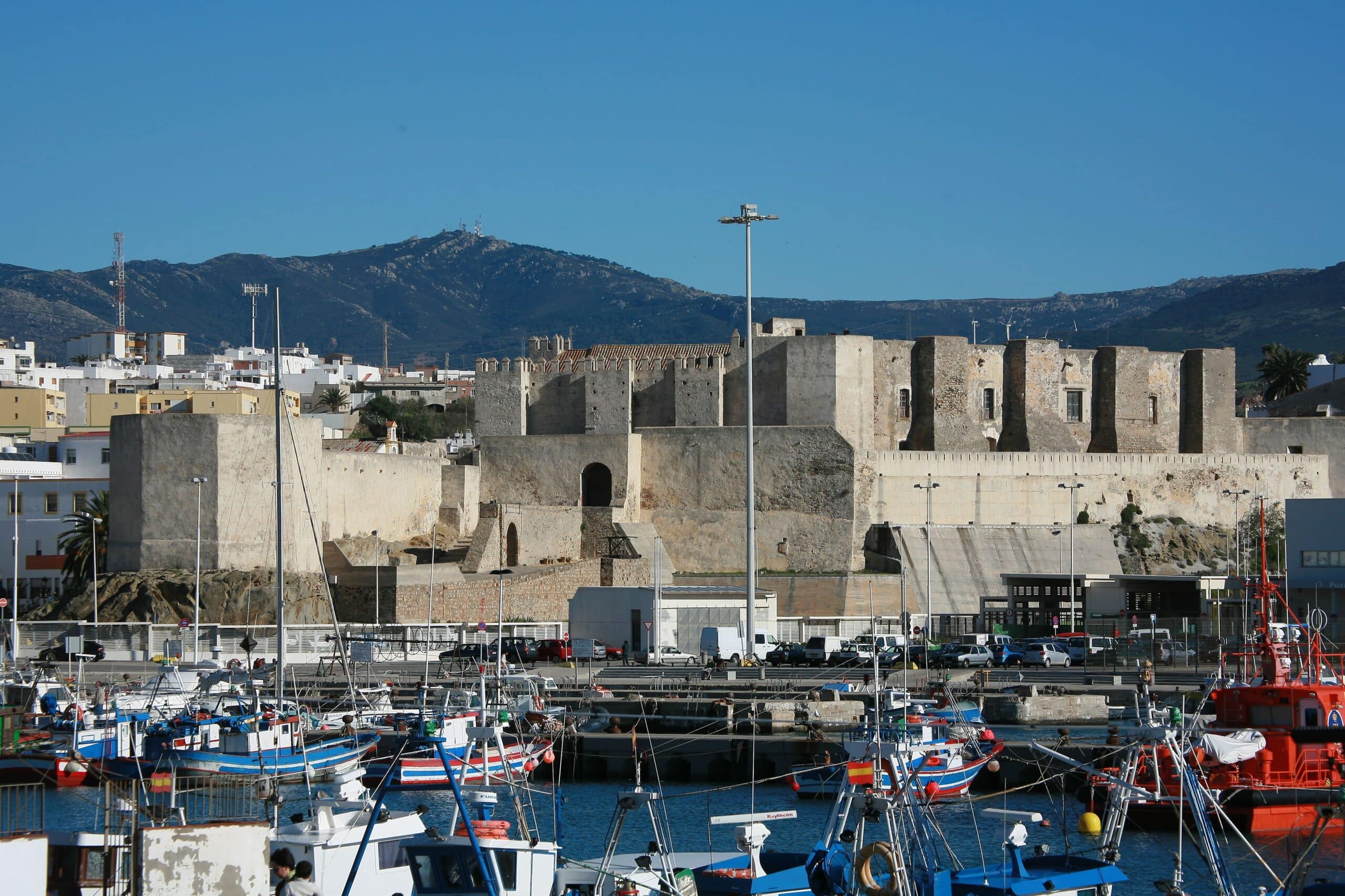 PUERTO PESQUERO Y CASTILLO 2