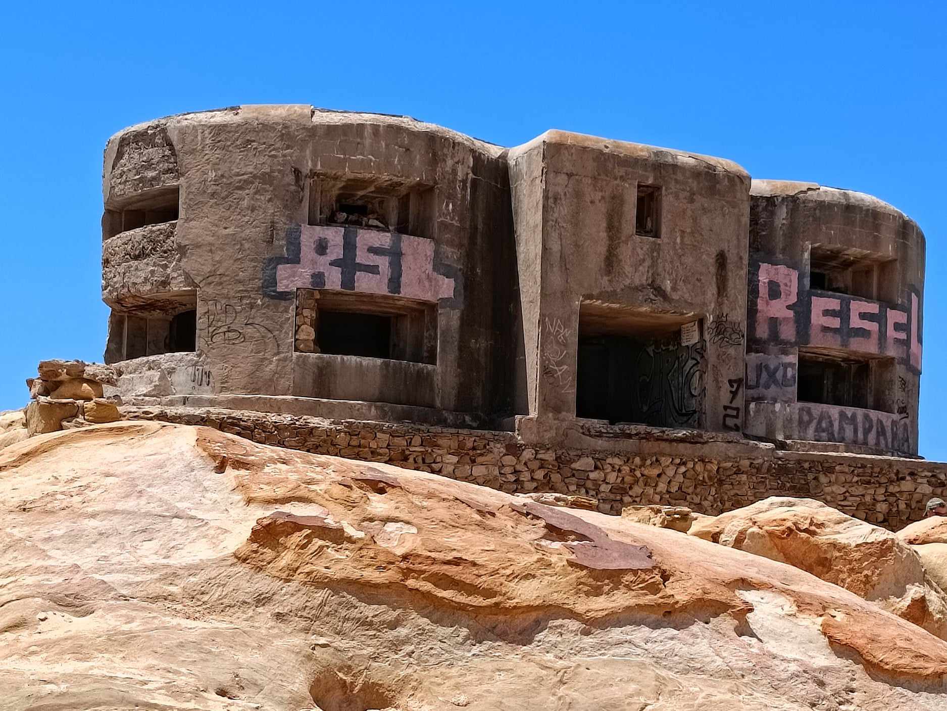 playa-del-bunker-tarifa-zahara-de-los-atunes