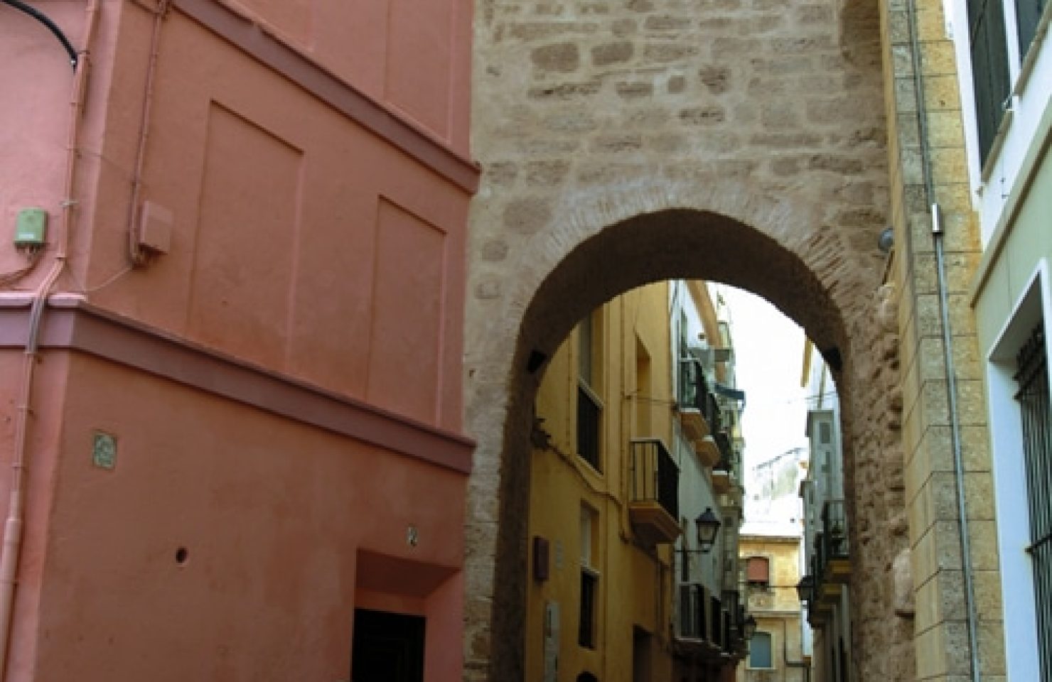 147 ARCO ROSA