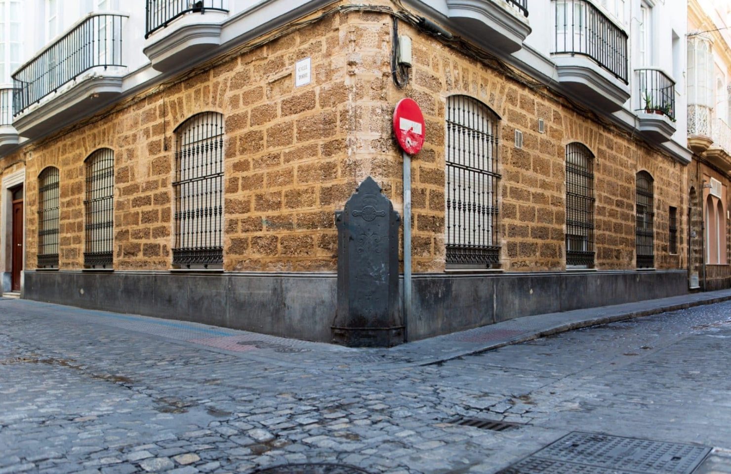 CA_Cadiz_Calle_Torres (1 de 1)