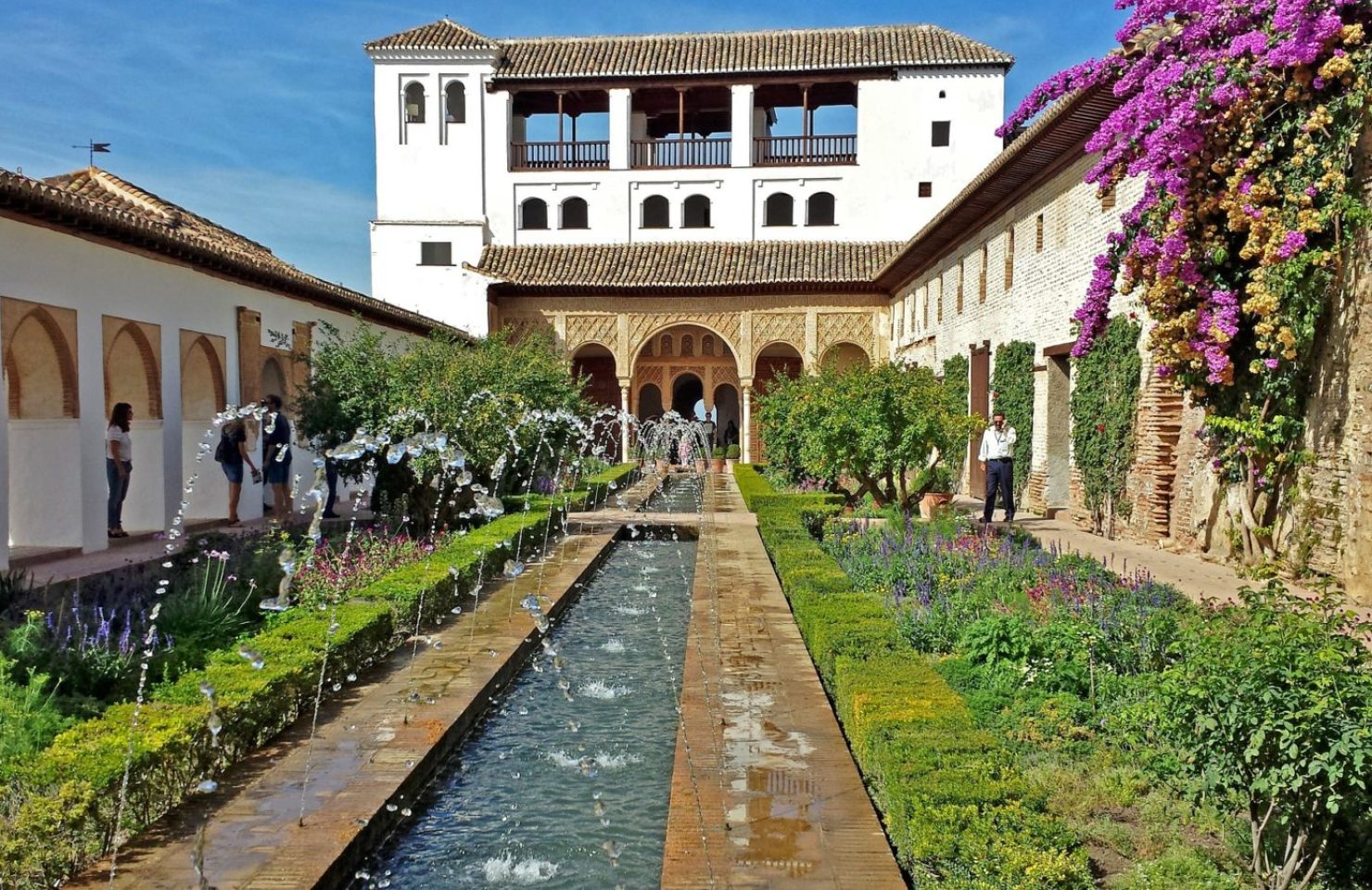 alhambra-517149_1920